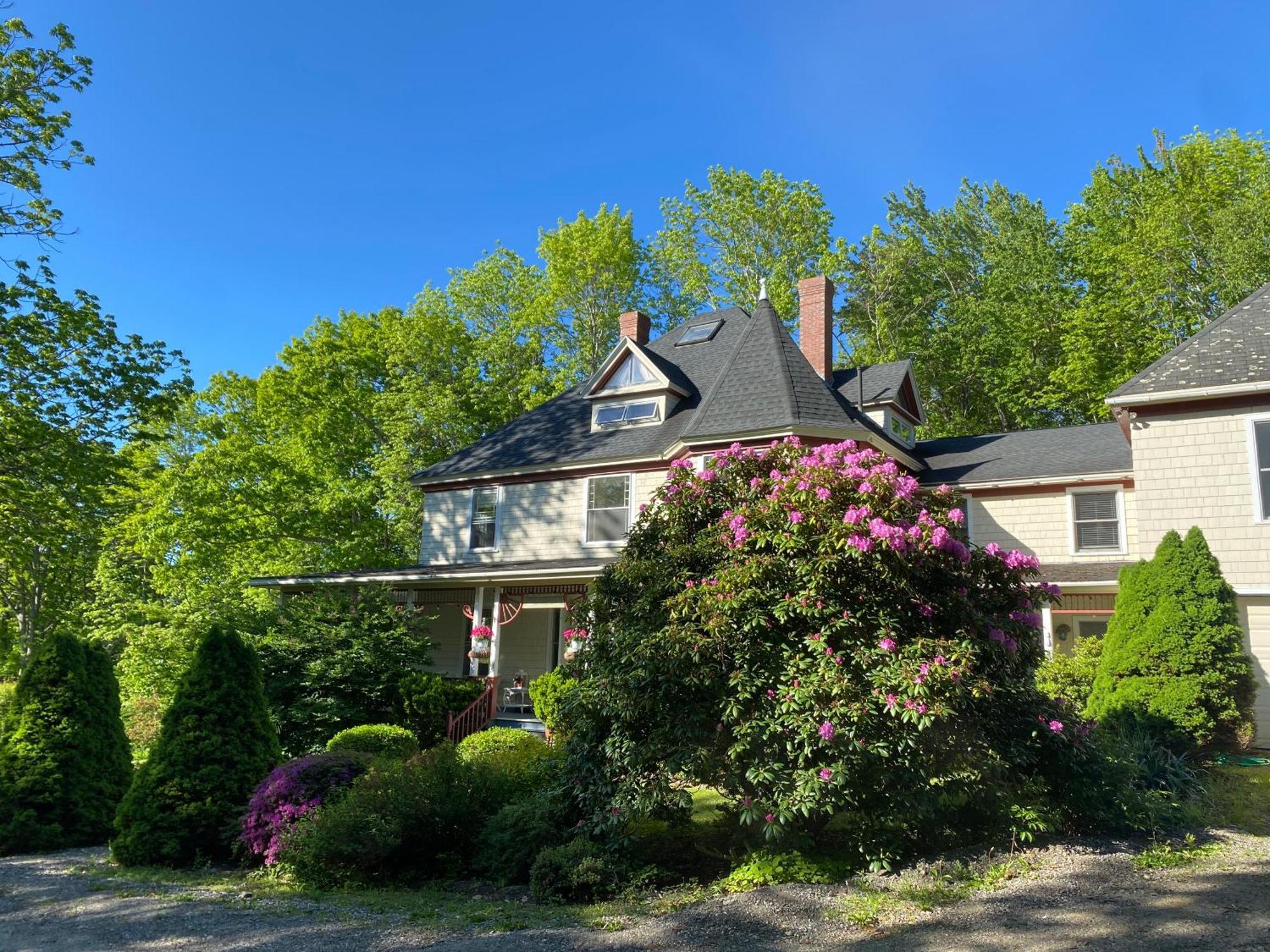 Victorian By The Sea Bed and Breakfast Lincolnville Buitenkant foto