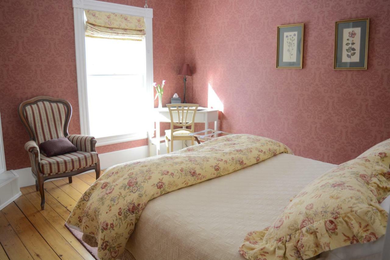 Victorian By The Sea Bed and Breakfast Lincolnville Buitenkant foto